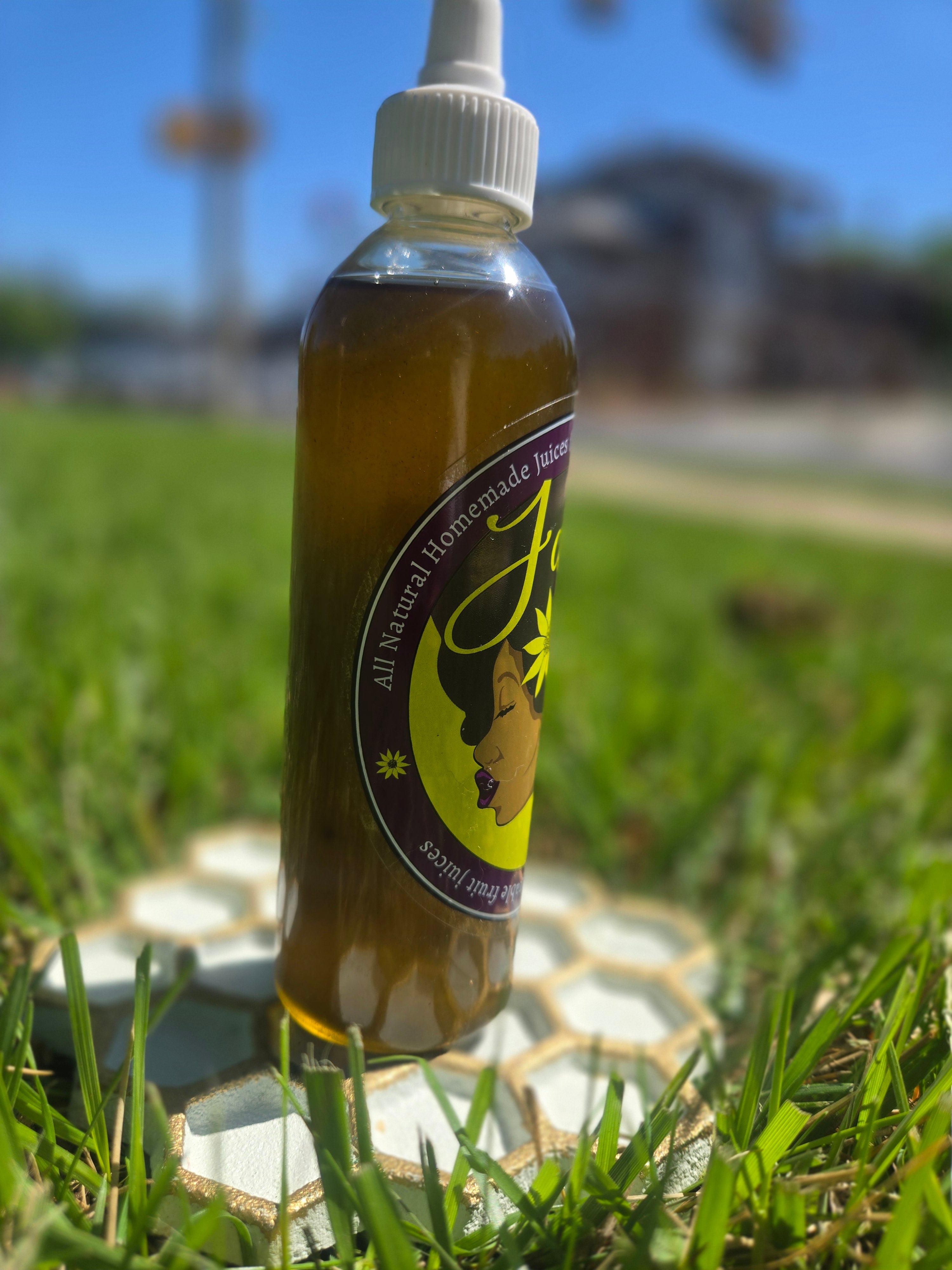 Jades scalp oil